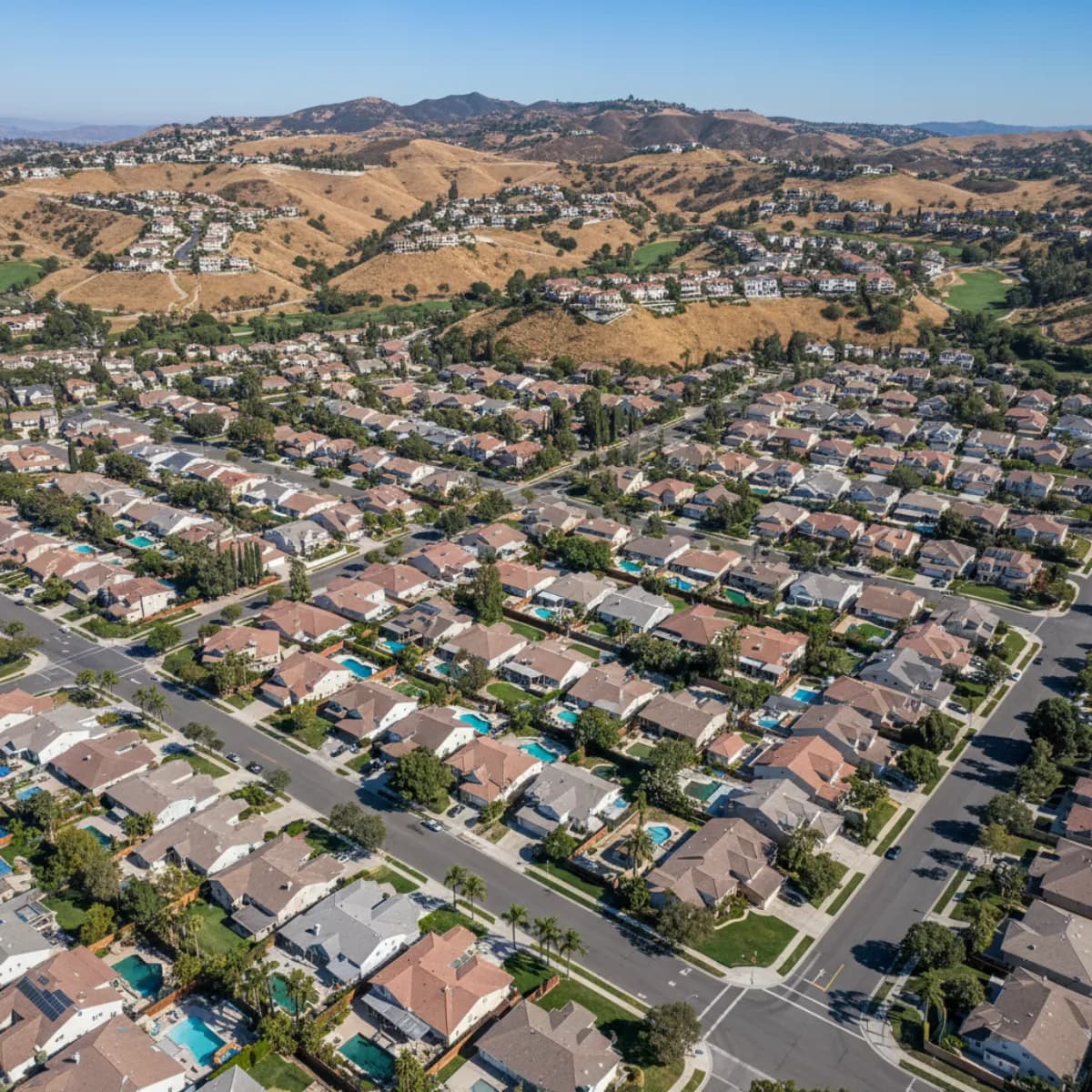 Anaheim CA residential roofing with Orange County skyline